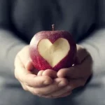 ۶ اثر جالب اکسی‌توسین هورمونی از کاهش درد تا کم کردن اختلافات رابطه