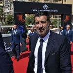 حرکت زشت فیگو در پاسخ به هواداران بارسا!