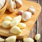 سیر را با این داروها نخورید! + چه کسانی نباید سیر مصرف کنند!
