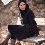 پارک گردی هلیا امامی با استایل اولدمانی ایده ست توربان و بوت پاشنه بلند شیک / الحق که خوش سلیقه هست + عکس