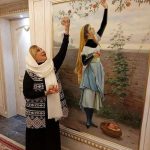تابلوی خونه مرجانه گلچین؛ شاهکاری مدرن و هنرمندانه که هر نگاهی رو خیره می‌کنه!