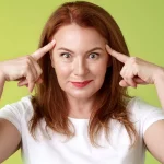 چگونه سن ذهنی‌ را کاهش دهیم و ذهنی جوان‌ تر داشته باشیم؟