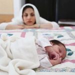 استفاده همزمان از «مرخصی زایمان» و «بیمه بیکاری» امکان پذیر است؟