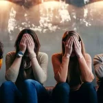 استرس باعث اتحاد گروهی یا دشمنی با دیگران می‌شود؟