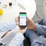 چگونه اپلیکیشن‌ های سلامت، دسترسی به پزشک را سریع‌ تر و ساده‌ تر کرده‌اند؟