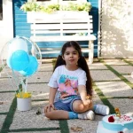 جشن ۵ سالگی ساحل، فرشته کوچک سارا صوفیانی + عکس / تصاویری از شیرین‌ترین لحظات جشن تولد و کیکِ خاص دخترک محبوب در حیاط خانه اش