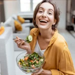 چگونه تغذیه سالم می‌تواند افسردگی را کاهش دهد؟ +یافته‌های علمی ۲۰۲۵