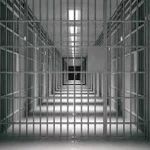 بازداشت و انتقال به زندان محکوم امنیتی بدلیل عدم معرفی خود به زندان پس از پایان مرخصی/ مرخصی نامبرده روز یکشنبه پایان یافته بود/ خروج محکوم‌علیه از تهران و سفر به یکی از شهر‌های شمالی کشور