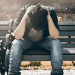 راهکاری موثر در مورد جوانان خانه نشین و بیکار به والدین / از هر 5 جوان یکی NEET است!