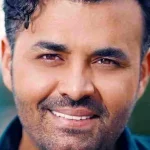 دانلود آهنگ باشکوه میثم ابراهیمی / واسه همیشه عشقمو به دلت میدوزمش  /  کیفیت بالا + متن کامل