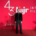 بازیگر مشهور ترک در شیراز دیده شد! / استایل سوپراستار سینمای ترکیه در جشنواره بین المللی شیراز