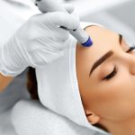 بهترین کلینیک زیبایی پوست و مو در تهران + معرفی 10 کلینیک برتر